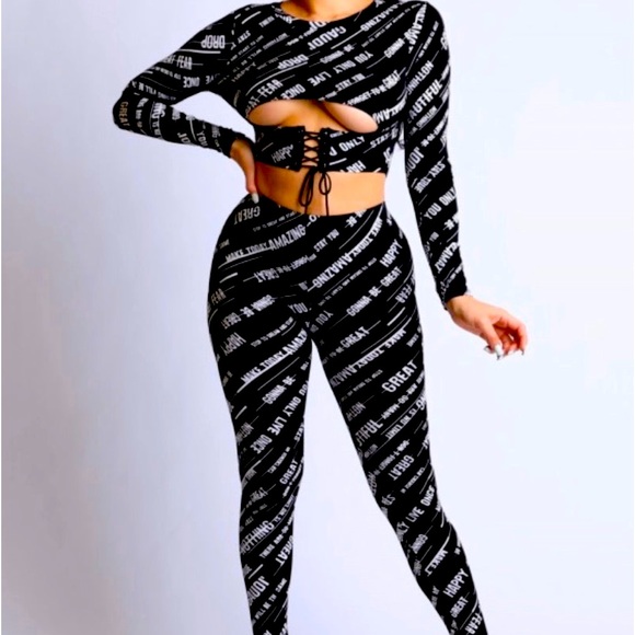 Cute letter print lace up 2pc - Picture 1 of 2